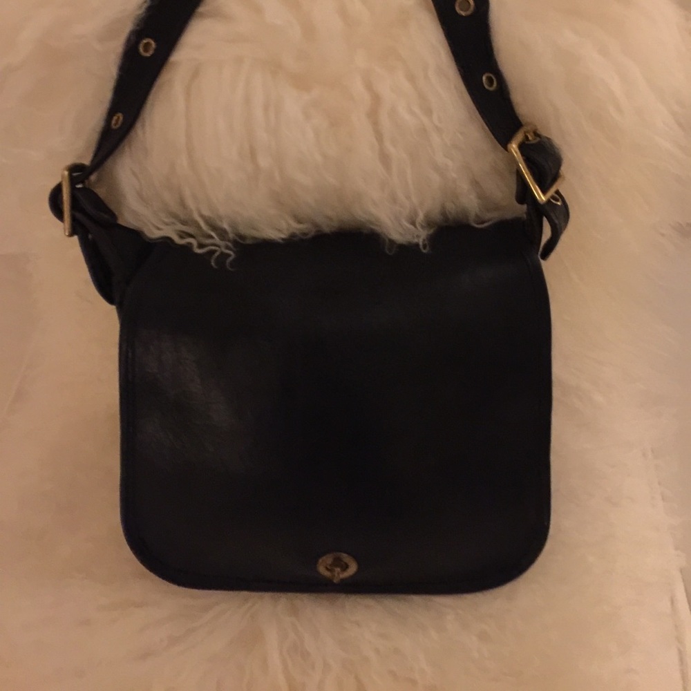 Vintage Authentic Coach Black Leather Shoulderbag